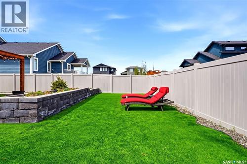 1609 Maple Hill Crescent N, Regina, SK - Outdoor