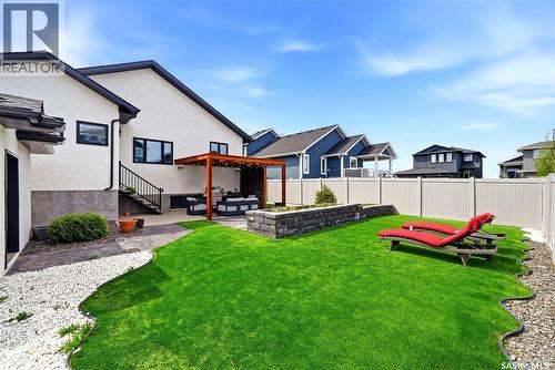 1609 Maple Hill Crescent N, Regina, SK - Outdoor
