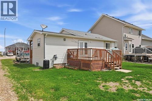 409 8Th Avenue W, Watrous, SK - Outdoor With Deck Patio Veranda