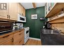 870 Mcqueen Drive Unit# 114, Kamloops, BC  - Indoor Photo Showing Kitchen 