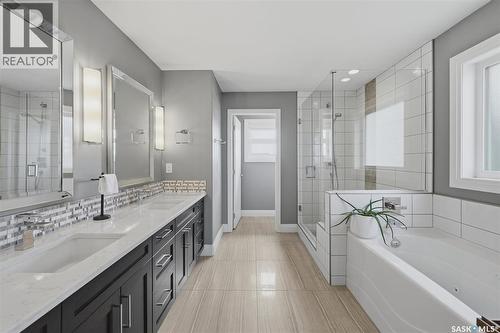 719 Salloum Crescent, Saskatoon, SK - Indoor Photo Showing Bathroom