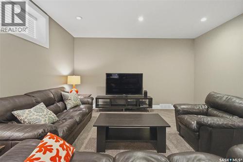719 Salloum Crescent, Saskatoon, SK - Indoor Photo Showing Living Room