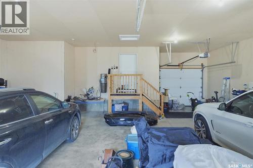 719 Salloum Crescent, Saskatoon, SK - Indoor Photo Showing Garage