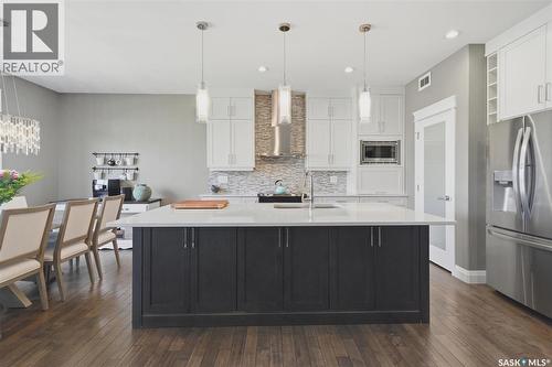 719 Salloum Crescent, Saskatoon, SK - Indoor Photo Showing Kitchen With Upgraded Kitchen