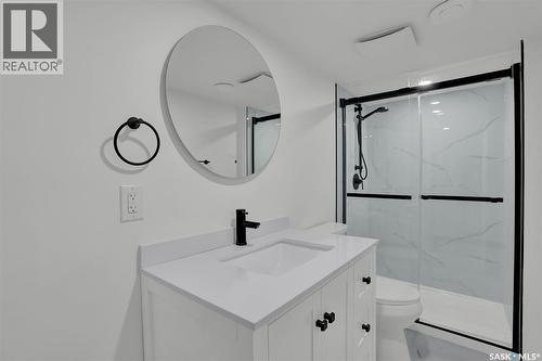 654 Aberdeen Crescent, Regina, SK - Indoor Photo Showing Bathroom