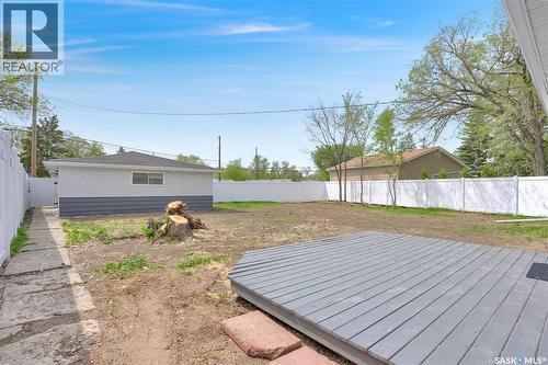 654 Aberdeen Crescent, Regina, SK - Outdoor