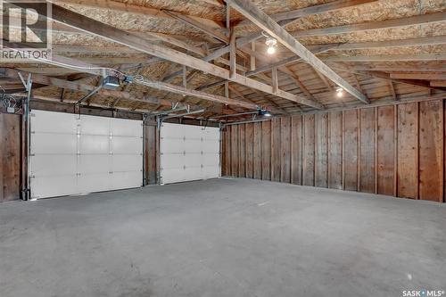 654 Aberdeen Crescent, Regina, SK - Indoor Photo Showing Garage