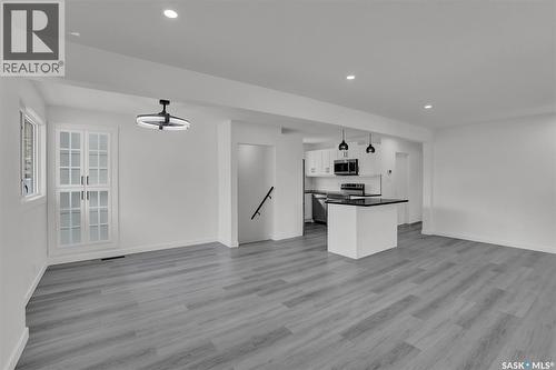 654 Aberdeen Crescent, Regina, SK - Indoor Photo Showing Kitchen