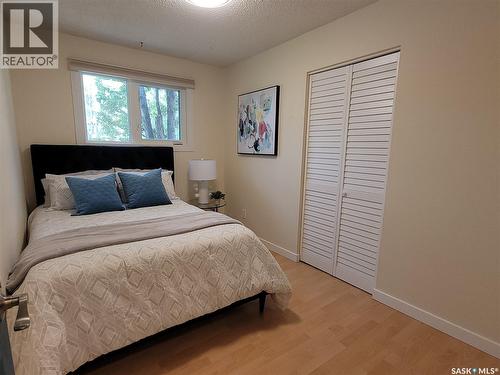 1621 Greig Avenue, Saskatoon, SK - Indoor Photo Showing Bedroom