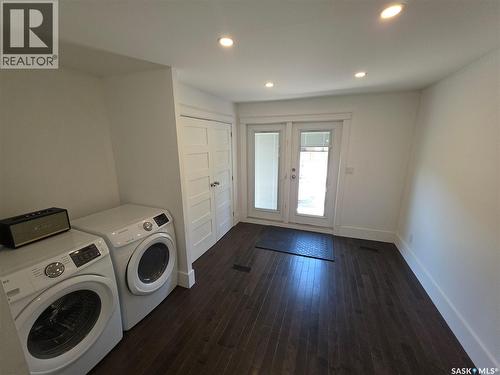 125 D Avenue S, Saskatoon, SK - Indoor Photo Showing Laundry Room