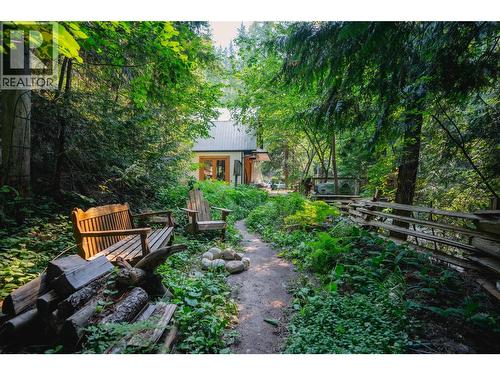 5396 6 Highway, Winlaw, BC - Outdoor
