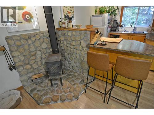 5396 6 Highway, Winlaw, BC - Indoor