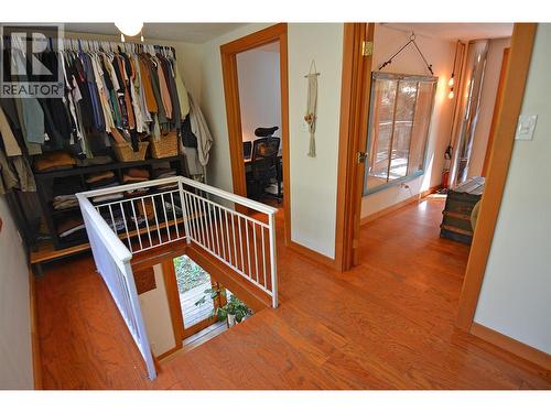5396 6 Highway, Winlaw, BC - Indoor