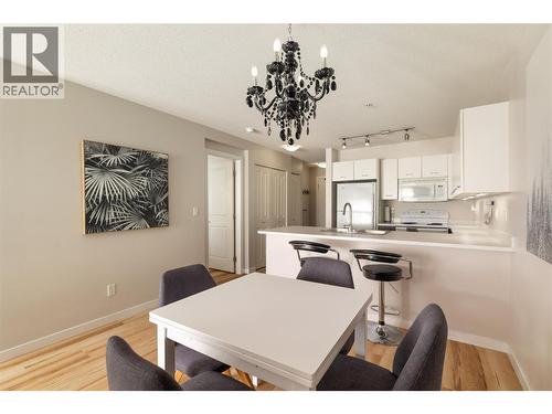 539 Yates Road Unit# 308, Kelowna, BC - Indoor Photo Showing Kitchen