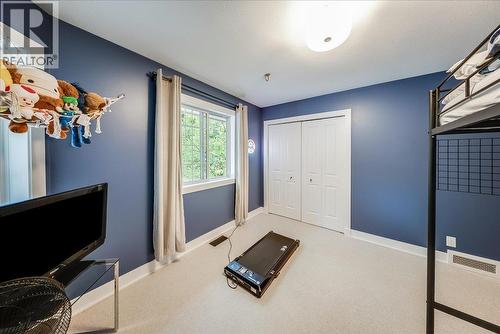 816 Columbia Road, Castlegar, BC - Indoor