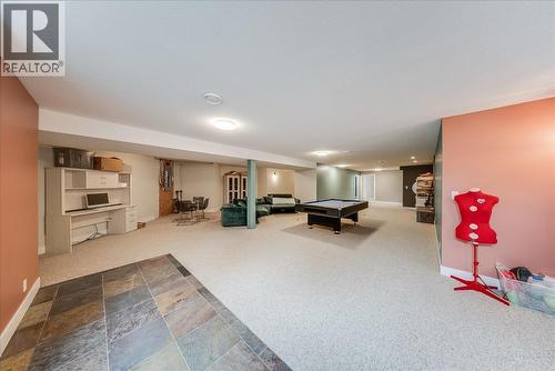 816 Columbia Road, Castlegar, BC - Indoor Photo Showing Other Room