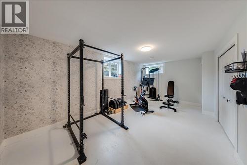 816 Columbia Road, Castlegar, BC - Indoor Photo Showing Gym Room