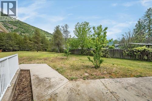 816 Columbia Road, Castlegar, BC - Outdoor