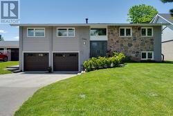 498 WICKLOW ROAD  Burlington (Shoreacres), ON L7L 2H8