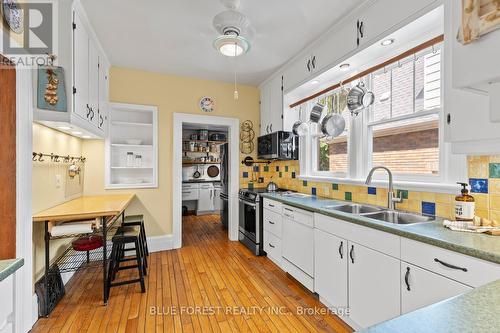 368 St James Street, London East (East B), ON - Indoor Photo Showing Kitchen With Double Sink