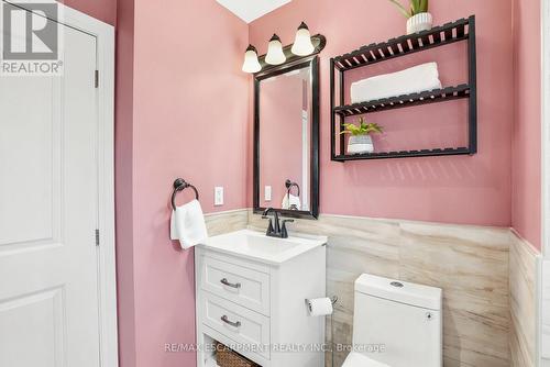 150 Mountville Avenue, Hamilton, ON - Indoor Photo Showing Bathroom