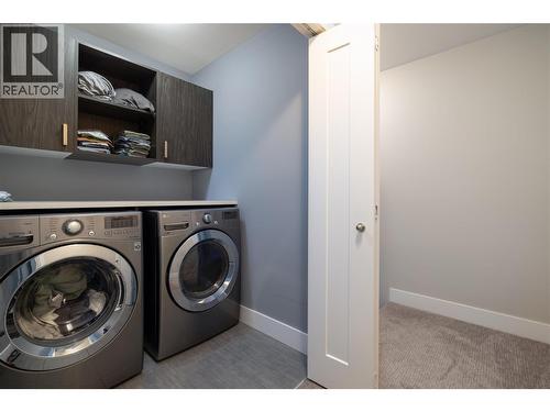 933 Mt Robson Place Unit# 18, Vernon, BC - Indoor Photo Showing Laundry Room