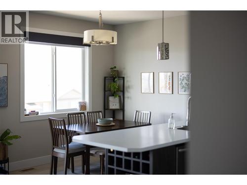 933 Mt Robson Place Unit# 18, Vernon, BC - Indoor Photo Showing Dining Room