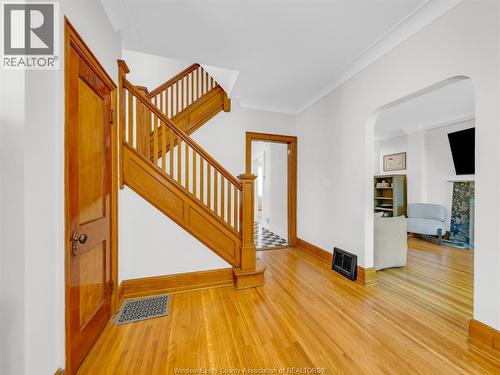 908 Windermere Road, Windsor, ON - Indoor Photo Showing Other Room