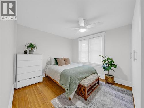 908 Windermere Road, Windsor, ON - Indoor Photo Showing Bedroom