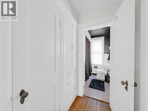 908 Windermere Road, Windsor, ON - Indoor Photo Showing Other Room