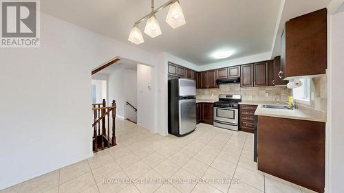 108 Argento Crescent, Vaughan, ON - Indoor Photo Showing Kitchen With Double Sink