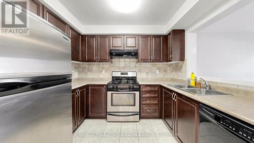 108 Argento Crescent, Vaughan, ON - Indoor Photo Showing Kitchen With Double Sink
