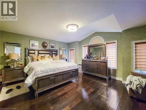 27 Riesling Court, Hamilton, ON 