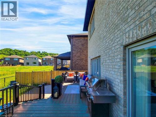 27 Riesling Court, Hamilton, ON 