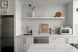728 - 38 DAN LECKIE WAY Toronto, ON M5V 2V6