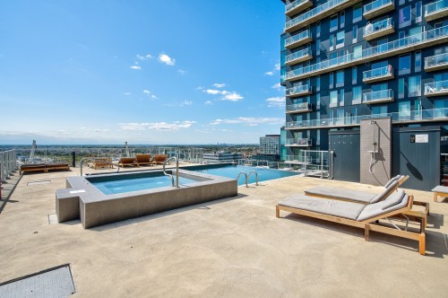 Piscine - 2010-60 Rue De L'Éclipse, Brossard, QC - Outdoor With In Ground Pool