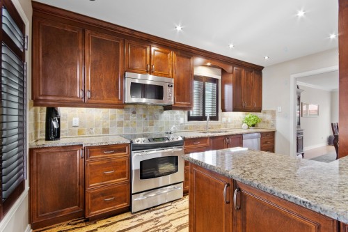 Cuisine - 14 Rue St-Onge, Châteauguay, QC - Indoor Photo Showing Kitchen