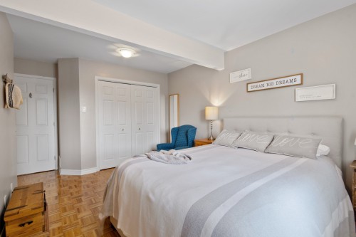 Chambre à coucher - 14 Rue St-Onge, Châteauguay, QC - Indoor Photo Showing Bedroom