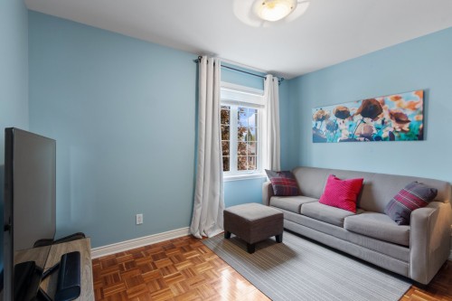 Chambre à coucher - 14 Rue St-Onge, Châteauguay, QC - Indoor Photo Showing Living Room