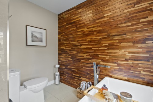 Salle de bains - 14 Rue St-Onge, Châteauguay, QC - Indoor Photo Showing Bathroom