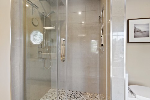 Salle de bains - 14 Rue St-Onge, Châteauguay, QC - Indoor Photo Showing Bathroom