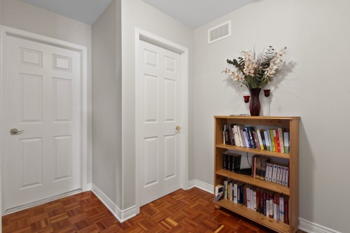 Corridor - 14 Rue St-Onge, Châteauguay, QC - Indoor Photo Showing Other Room