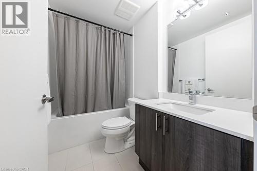 550 North Service Road Unit# 609, Grimsby, ON - Indoor Photo Showing Bathroom