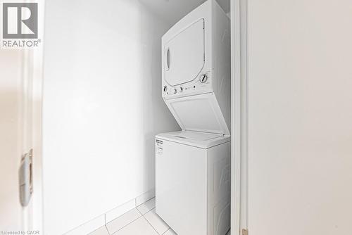 550 North Service Road Unit# 609, Grimsby, ON - Indoor Photo Showing Laundry Room