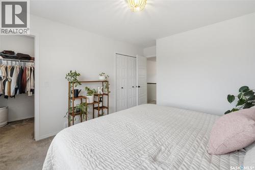 344 Levalley Cove, Saskatoon, SK - Indoor Photo Showing Bedroom