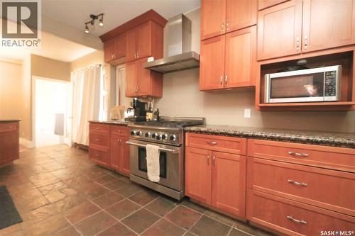 34 Laurier Avenue, Yorkton, SK - Indoor Photo Showing Kitchen