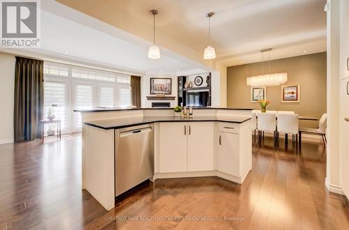 10 - 435 Winchester Drive, Waterloo, ON - Indoor Photo Showing Kitchen
