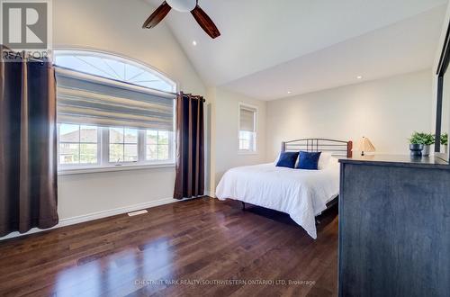 10 - 435 Winchester Drive, Waterloo, ON - Indoor Photo Showing Bedroom