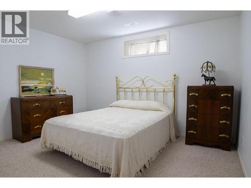 1924 Hurl Street, Creston, BC - Indoor Photo Showing Bedroom