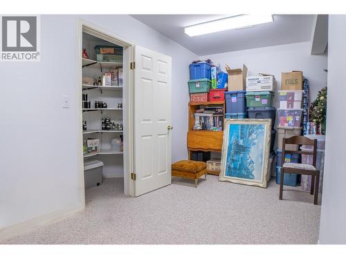 1924 Hurl Street, Creston, BC - Indoor